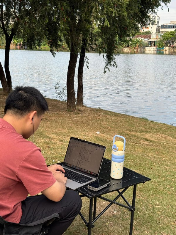 年度复盘：我的2025，只做对了两个事情1️⃣ 拥抱AI