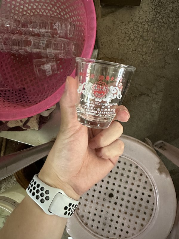 器物记忆——酒杯留给潮汕主理人的创意不多了：可以开家店叫“阿公的XXX”咖啡豆子就选马来西亚/越南这种南洋风味一定要手冲故事就说当年阿公过番带来的味道一直记忆犹新装修一定要现代化器具一定要老器物记忆——酒杯留给潮汕主理人的创意不多了：可以开家店叫“阿公的XXX”咖啡豆子就选马来西亚/越南这种南洋风味一定要手冲故事就说当年阿公过番带来的味道一直记忆犹新装修一定要现代化器具一定要老