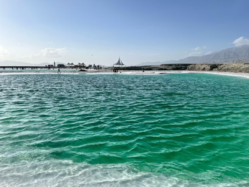 自驾青甘大环线，原本以为今天下雨只能窝在酒店好好工作了，没想到下午放晴了，去翡翠湖溜达了一圈，绝美，全部手机原图实拍，就是风太大太冷了，被吹成狗了自驾青甘大环线，原本以为今天下雨只能窝在酒店好好工作了，没想到下午放晴了，去翡翠湖溜达了一圈，绝美，全部手机原图实拍，就是风太大太冷了，被吹成狗了