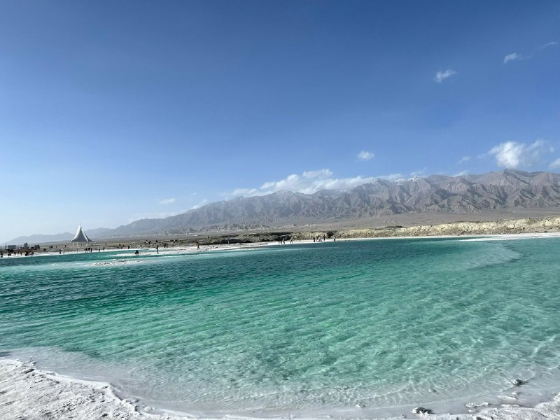 自驾青甘大环线，原本以为今天下雨只能窝在酒店好好工作了，没想到下午放晴了，去翡翠湖溜达了一圈，绝美，全部手机原图实拍，就是风太大太冷了，被吹成狗了自驾青甘大环线，原本以为今天下雨只能窝在酒店好好工作了，没想到下午放晴了，去翡翠湖溜达了一圈，绝美，全部手机原图实拍，就是风太大太冷了，被吹成狗了