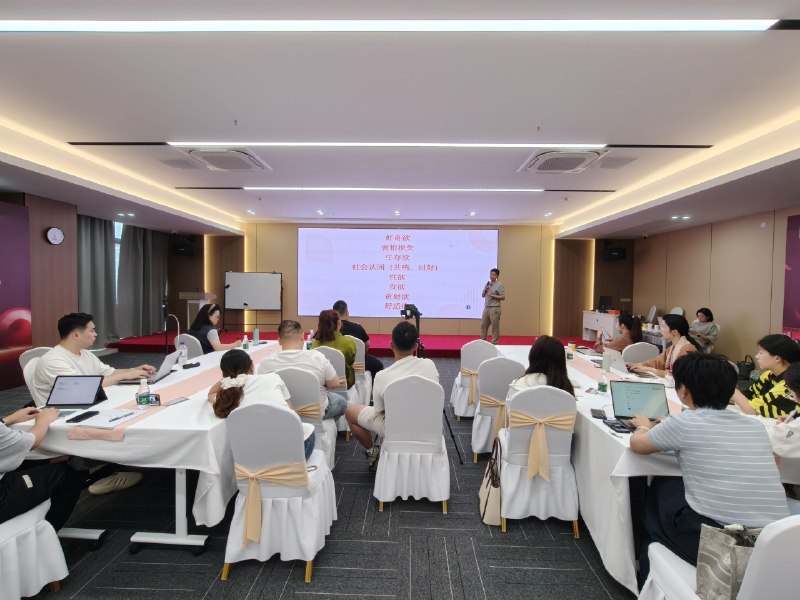 超级个体时代AI+IP高效获客训练营圆满结束👏为学员们打通AI赋能IP获客的认知，提供先进AI+IP获客实操方法论与工具