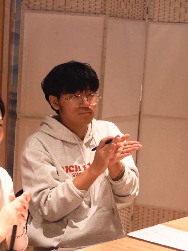 今天在天雅的沙盘活动上被我称之为 ： 新个体创业版大富翁以前总在组局茶话会/分享会，想来还是第一次体验教练们的沙盘