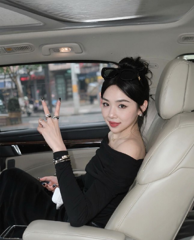 前段时间让我觉得很impressive的一件事情，是在 AGI Bar 的一场活动上