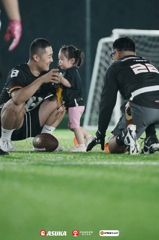 一个可能有用的爱好变现方法论：我简介里挂着的那个Asuka橄榄球俱乐部，其实现在不怎么打了