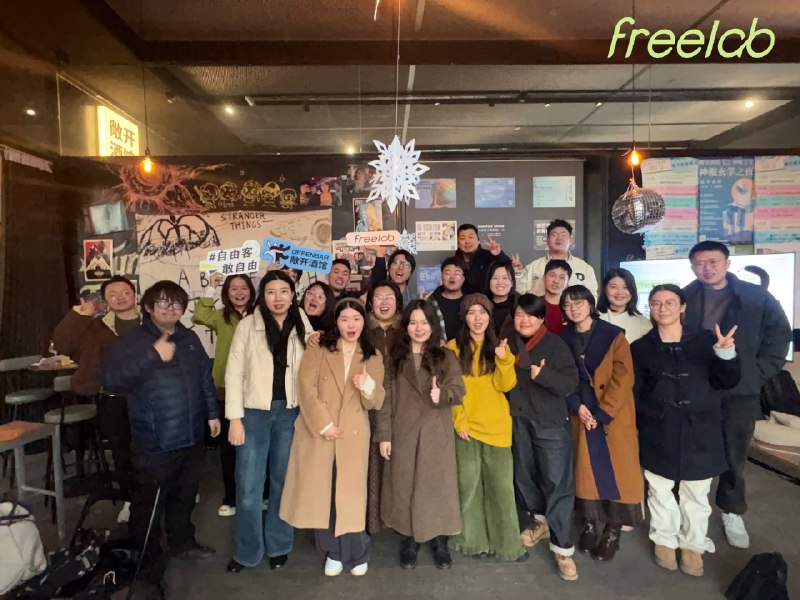 恭喜FreeLab杭州自由职业活动圆满结束🥳FreeLab社群独特的凝聚力让大家将这一路成长的经验与心路分享给更多小伙伴，巧在活动现场正好有求学者、寻路人；还有许多伙伴带着自己独特的经历来碰撞新灵感