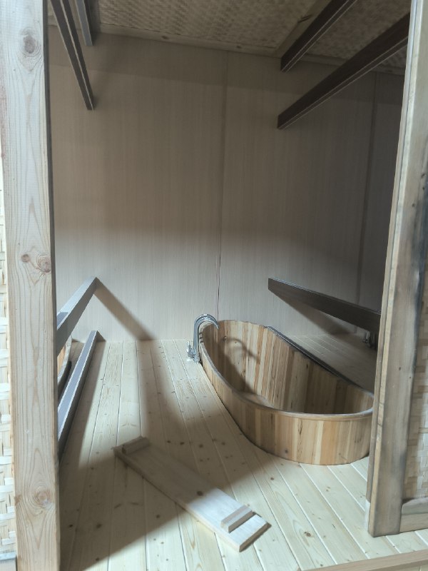 花 260 万开一家会所，这个故事该怎么写