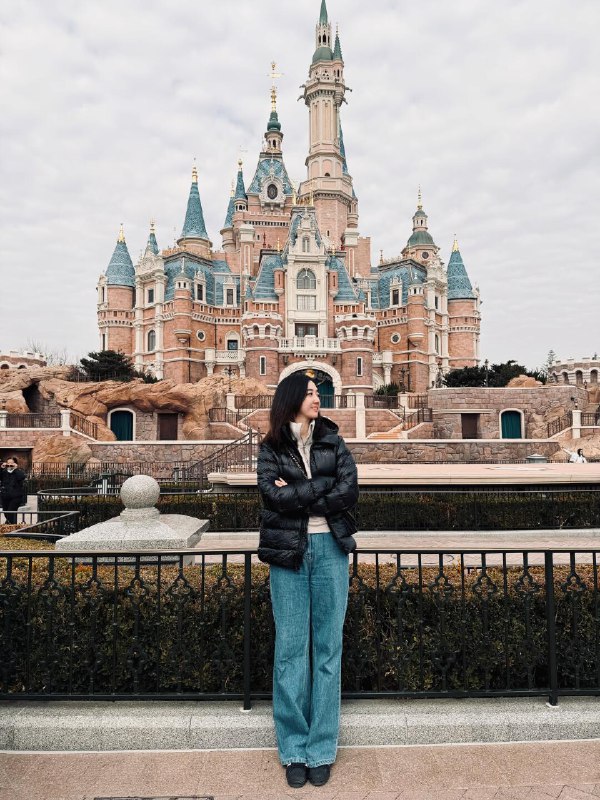 上海迪士尼你给我的惊喜不止一点点🤏🏻 - 小红书宣传一下我的小红书⬇️