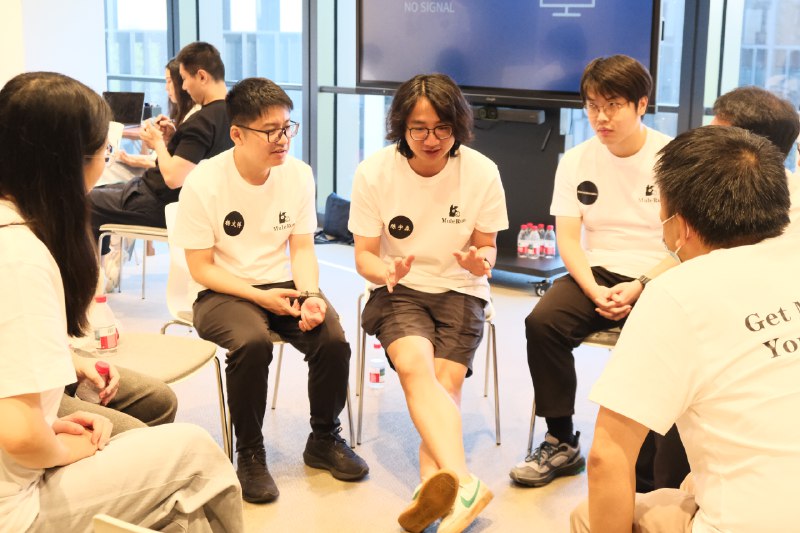 受邀参加melurun闭门会，想让创作者真正赚到钱的 Agent 平台——mulerun，到底是什么？传统智能体平台，创作者很难靠沉淀的业务知识变现，大多数最后只能靠接企业定制单活下去