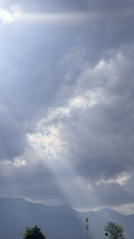 大理的美妙之处在于：我们有时间和精力慢慢相处，慢慢聊天