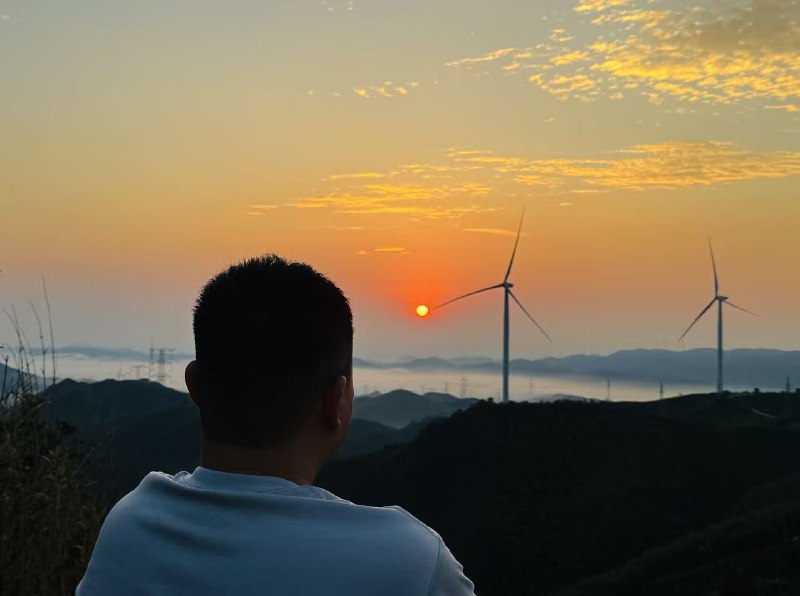 人生不过3万次日出人生不过3万次日出