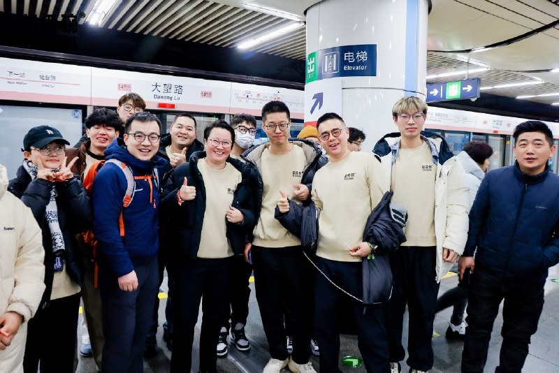 创业的意义，当然有一部分来自市场和用户的喜爱，但更重要的是有一群并肩作战，“专业靠谱真诚有爱”的伙伴们！2026年，我们继续一往无前，一起火力全开！创业的意义，当然有一部分来自市场和用户的喜爱，但更重要的是有一群并肩作战，“专业靠谱真诚有爱”的伙伴们！2026年，我们继续一往无前，一起火力全开！