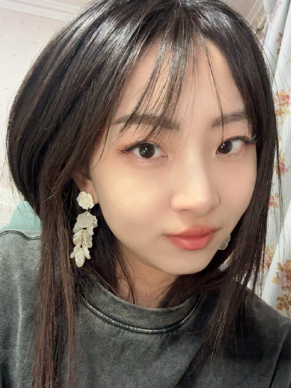 你最适合的“一人公司”商业模式是什么？我采取的是，一年只需要找到30个，人均付费一万的用户