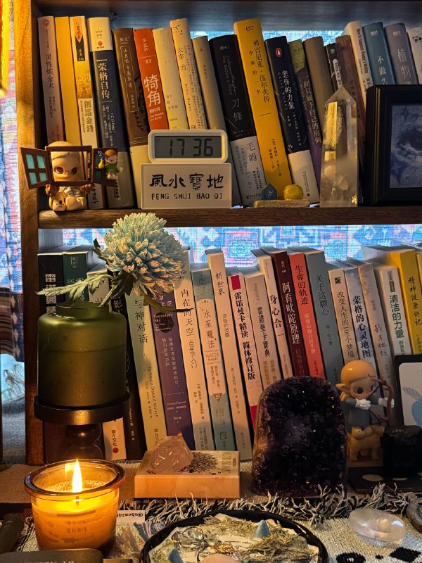 30岁普通人，不上班5年在做什么：第1年+第2年：从职场离开后把之前的兼职变为了全职，帮品牌老板们运营，写文案、做账号、内容卖货