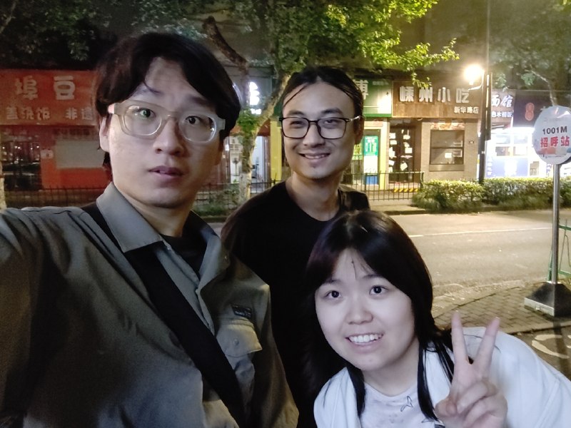 有种说法是P型创业和L型创业，想想我和 @颓_SleepyTui 可能就算是前者，一起在做的可能一开始就是一个Passion Project. 我们没有在火热的领域中logical的寻找机会，而是选择了一条最niche但也是我们真正热爱的领域来创业