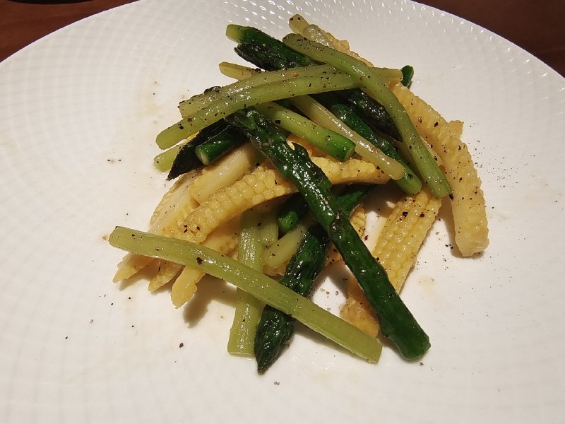 好消息：今日工作交接顺利！和达人顺利达成共识，丝滑解约，明天就 lastday 啦✌️坏消息：生病第三天😷没食欲、吃不了饭、腹泻不停好消息：今天见了认识很久的、信得过的朋友在一家很好的餐厅，边吃边聊，沟通愉快直接敲定了接下来的合作