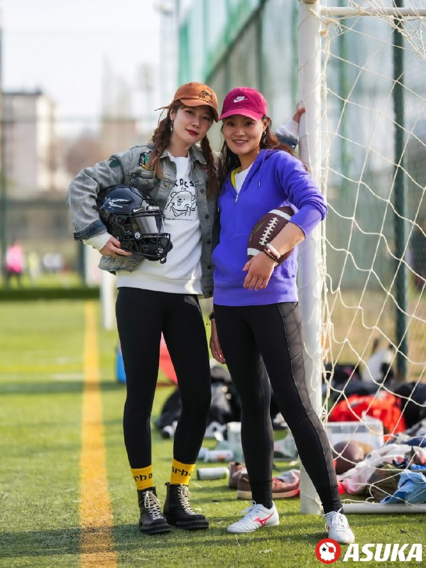 一个可能有用的爱好变现方法论：我简介里挂着的那个Asuka橄榄球俱乐部，其实现在不怎么打了