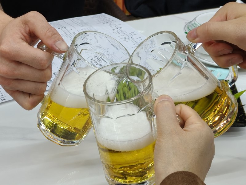 铺完地垫之后总算不像工地了！实体创业装修的每一天都能逼死一千个选择困难症/完美主义者，合作愉快，三好教练们！铺完地垫之后总算不像工地了！实体创业装修的每一天都能逼死一千个选择困难症/完美主义者，合作愉快，三好教练们！