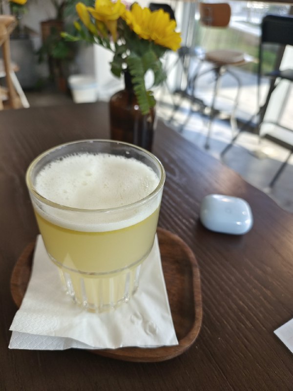 和做小红书服务商一人公司的朋友聊天一年多没见她进步和成长很快，收入翻了几倍和她交换了很多同频认知我也收到了很多帮助、意见后续有项目会一起合作确实和共同信任的朋友更放心和做小红书服务商一人公司的朋友聊天一年多没见她进步和成长很快，收入翻了几倍和她交换了很多同频认知我也收到了很多帮助、意见后续有项目会一起合作确实和共同信任的朋友更放心