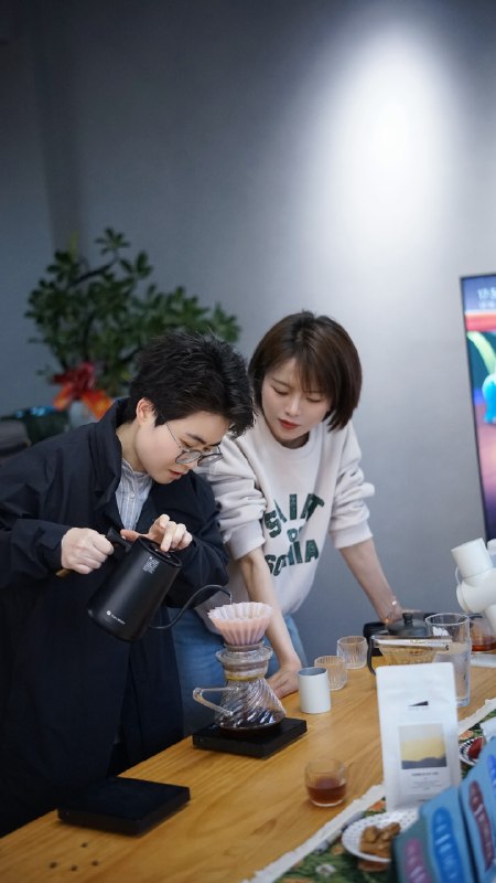 今天也是酷酷的浅仓南今天也是酷酷的浅仓南