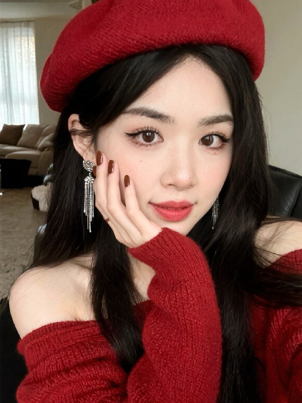 《飞驰人生3》，像赛车一样创业如果说前两部讲的是“我要赢”，那《飞驰人生3》更像是在回答一个问题：当你已经跌过、输过、被质疑过，还要不要继续跑？整部电影看下来，我的感受是：「像极了创业」