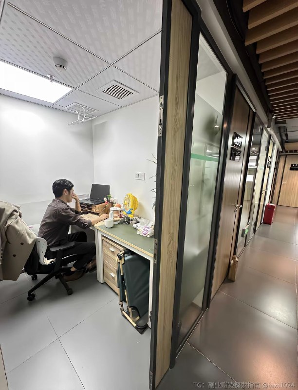 这就是深圳的速度，深圳的特色与创新！深圳OpenClaw一人公司爆火，普通人创业迎来新风口！最近深圳OpenClaw一人公司彻底火出圈，再次让大家见识到什么叫深圳速度，不少创业者直呼太香，纷纷奔赴深圳开启轻创业之路